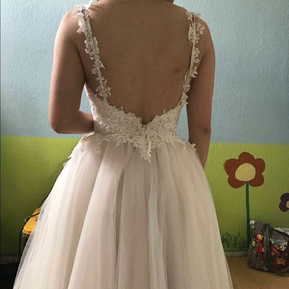 Wedding dress